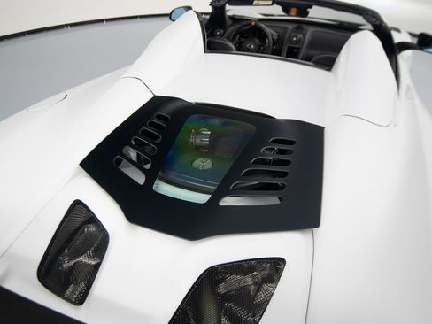 Used 2016 McLaren 675LT Spider image 47