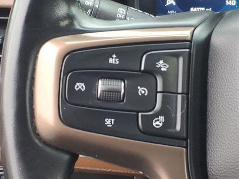 Used 2023 Chevrolet Suburban High Country image 19