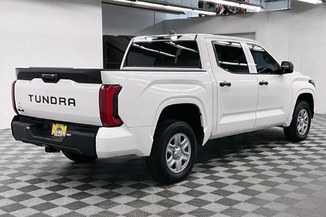 Used 2025 Toyota Tundra SR w/ SR Tow Package AWD/4WD image 13