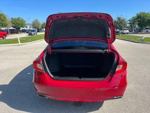 Used 2019 Honda Accord Sport image 10