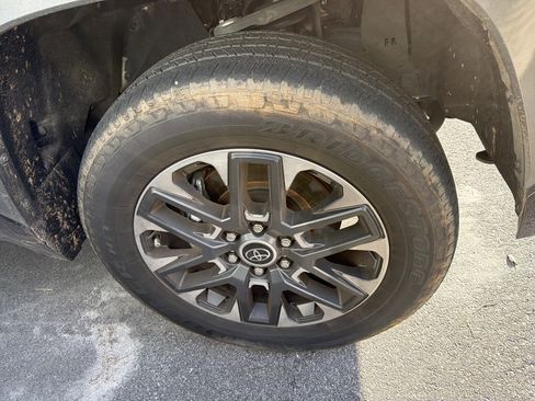 Used 2024 Toyota Tundra Limited w/ Power Package image 14