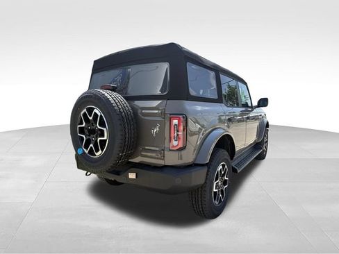 New 2026 Ford Bronco Outer Banks AWD/4WD image 16