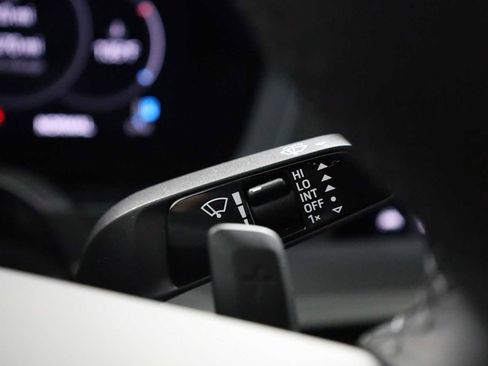 Certified 2025 Porsche 911 Carrera image 28