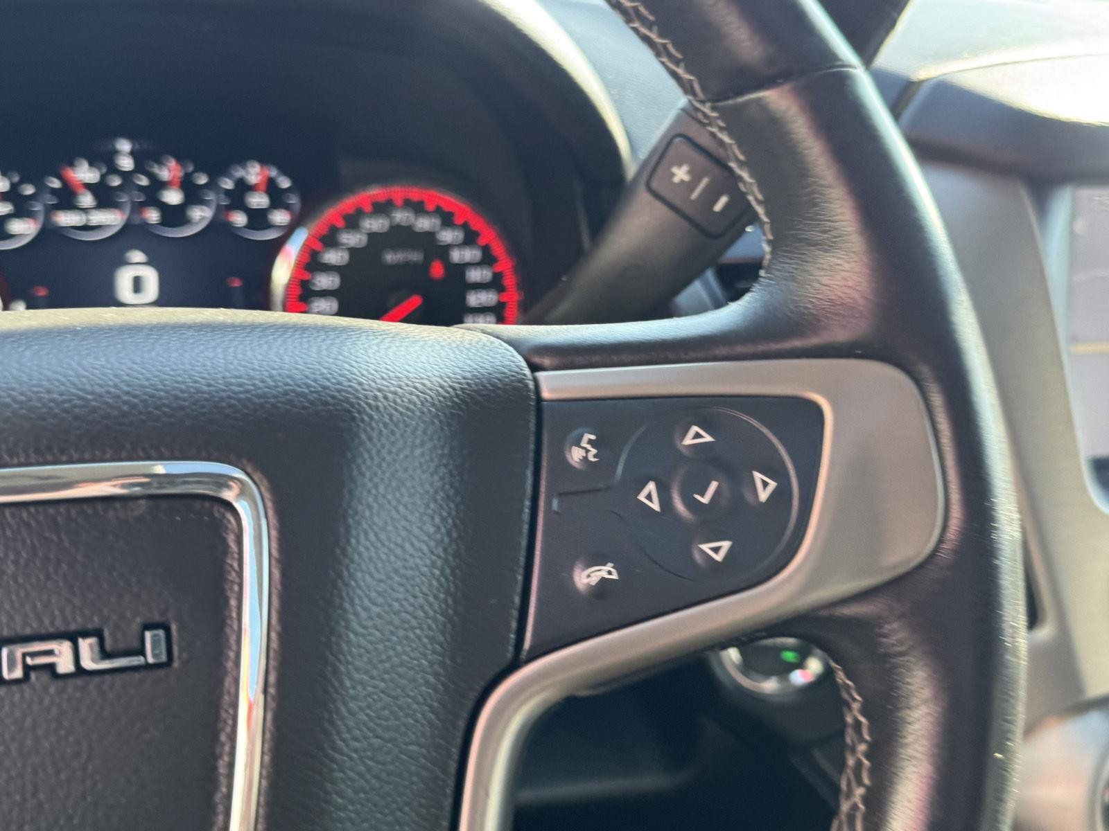 Used 2015 GMC Yukon XL Denali w/ Open Road Package AWD/4WD image 21