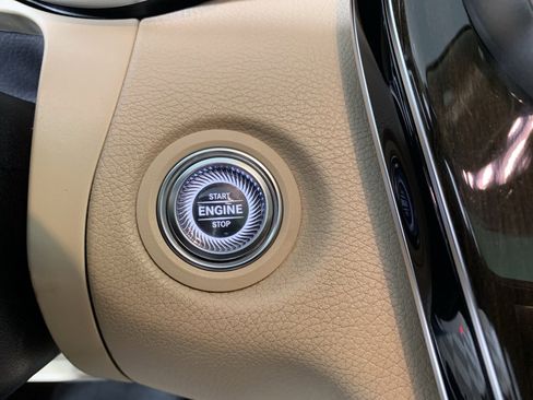 Used 2020 Mercedes-Benz C 300 Sedan image 17