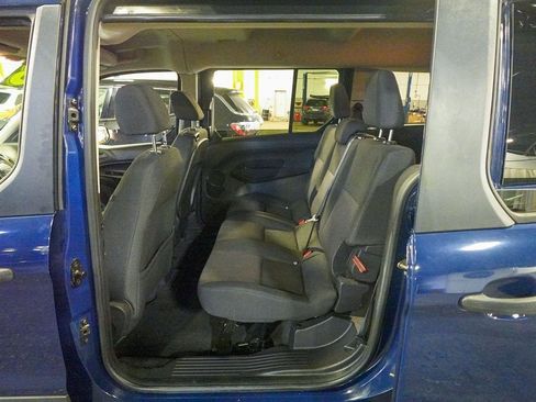 Used 2018 Ford Transit Connect XL image 19