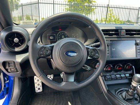 Used 2024 Subaru BRZ tS RWD image 21