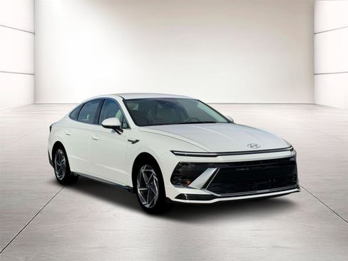 New 2026 Hyundai Sonata SEL FWD image 11