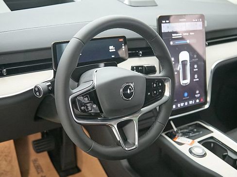 New 2026 Volvo EX90 Ultra AWD/4WD image 13
