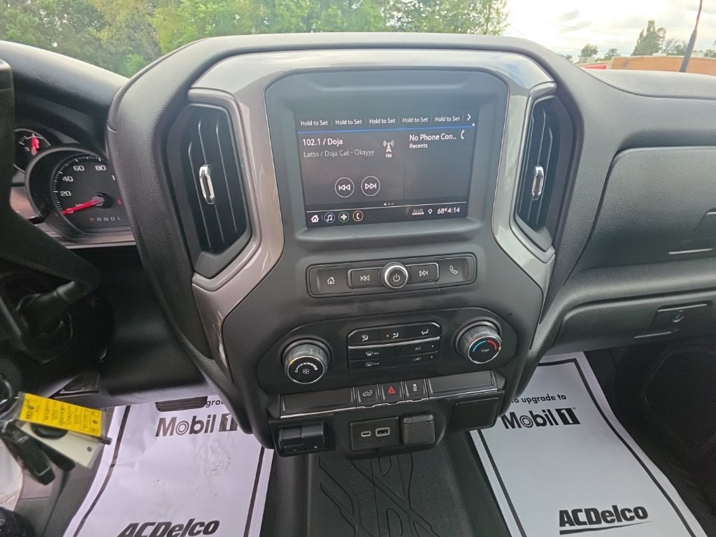 Certified 2021 Chevrolet Silverado 2500 Custom w/ Custom Value Package AWD/4WD image 26