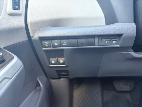 Used 2021 Toyota Sienna Limited AWD/4WD image 12