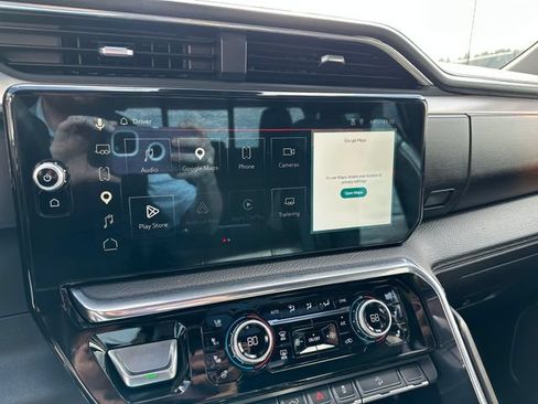 Used 2025 GMC Sierra 1500 Denali AWD/4WD image 15