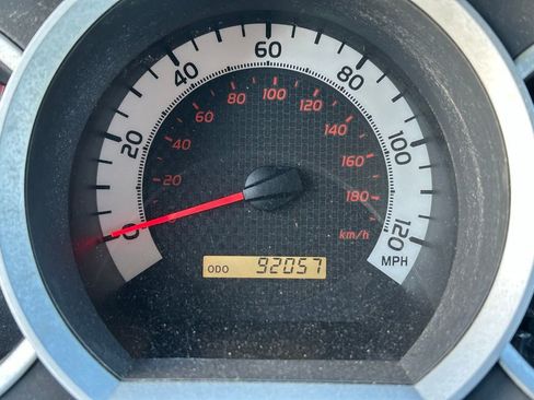 Used 2015 Toyota Tacoma PreRunner w/ SR5 Package RWD image 23