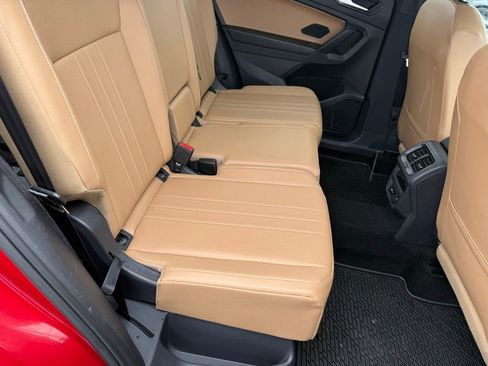 Used 2022 Volkswagen Tiguan SE image 30