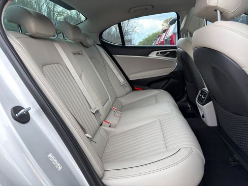 Used 2019 Genesis G70 3.3T Advanced w/ Elite Package image 16