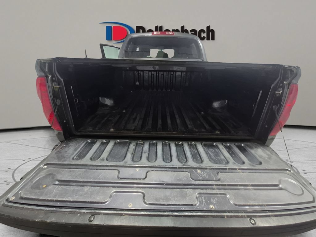 Used 2017 Toyota Tundra SR5 w/ TRD Off Road Package AWD/4WD image 15