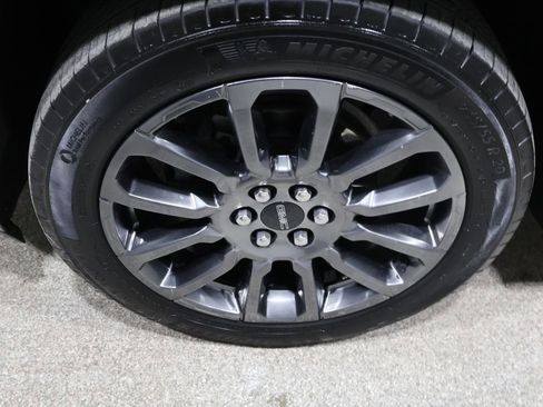 Used 2023 GMC Acadia Denali image 10