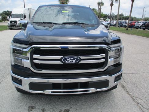Used 2025 Ford F150 Lariat w/ Equipment Group 502A High AWD/4WD image 2