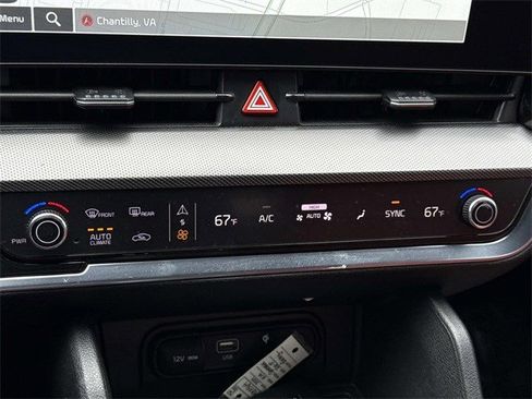 Used 2024 Kia Sportage SX image 22