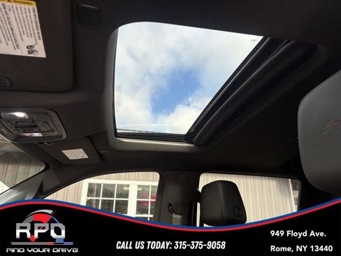 Used 2021 GMC Sierra 1500 AT4 w/ AT4 Premium Package image 13