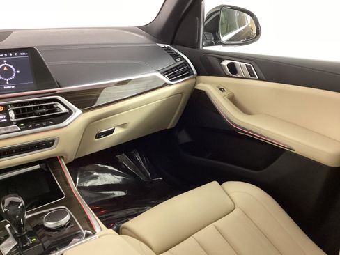 Used 2021 BMW X5 xDrive40i w/ Convenience Package image 15
