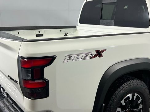Used 2024 Nissan Frontier Pro-X image 11