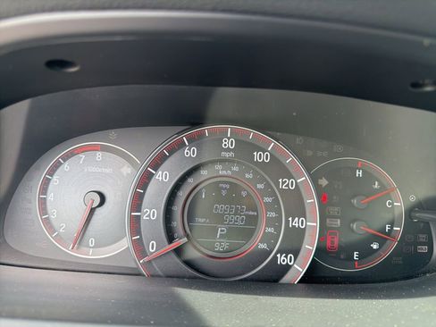 Used 2017 Honda Accord Sport Special Edition image 10