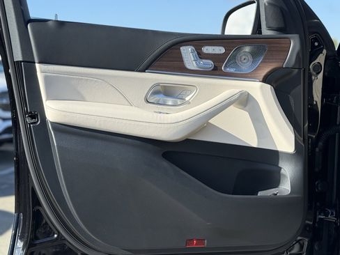 New 2026 Mercedes-Benz GLE 53 AMG 4MATIC image 15