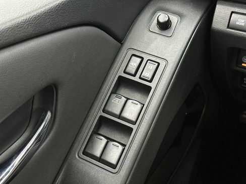 Used 2022 Nissan Frontier PRO-4X w/ Pro-4X Premium Package image 15