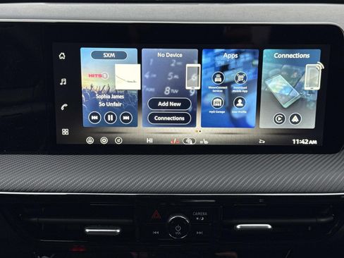 New 2026 Nissan Kicks SR w/ Cold Weather Package image 9