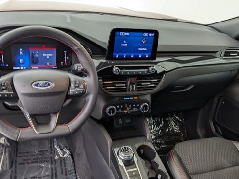 Certified 2024 Ford Escape ST-Line w/ Equipment Group 301A image 3