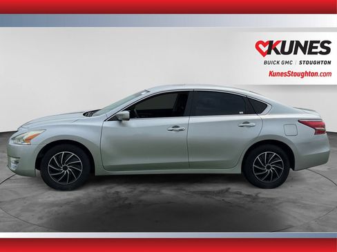 Used 2013 Nissan Altima 2.5 S FWD image 4