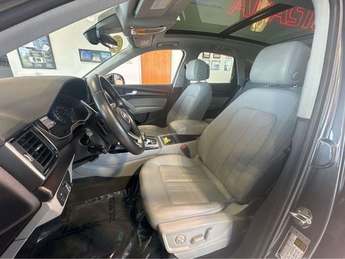 Used 2022 Audi Q5 2.0T Premium AWD/4WD image 5