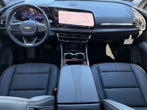 New 2026 Chevrolet Traverse High Country FWD image 10