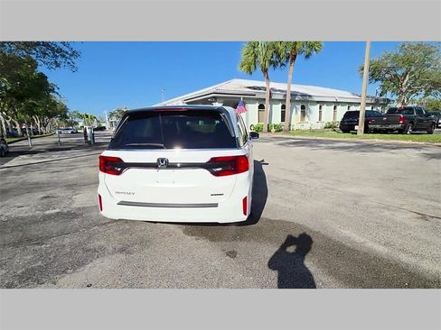 Used 2025 Honda Odyssey Touring image 29