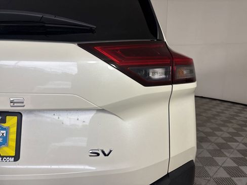 Used 2023 Nissan Rogue SV FWD image 31
