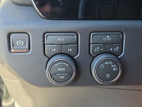 New 2026 Chevrolet Silverado 1500 LT w/ Convenience Package II image 33