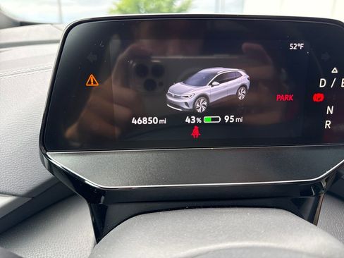 Certified 2024 Volkswagen ID.4 Pro S AWD/4WD image 13