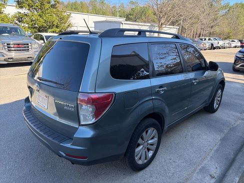Used 2012 Subaru Forester 2.5X Premium w/ All-Weather Pkg image 3
