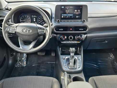 Used 2023 Hyundai Kona SEL AWD/4WD image 17
