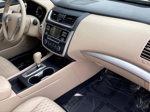 Used 2017 Nissan Altima 2.5 S w/ Power Driver Seat Package image 19