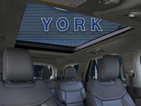 New 2026 Ford Explorer Active w/ Active Comfort Package image 22