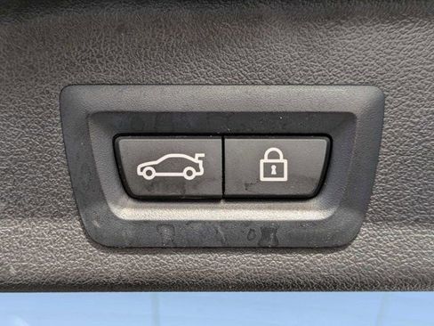 Used 2023 BMW X5 sDrive40i w/ Premium Package RWD image 13
