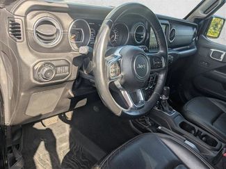 Used 2018 Jeep Wrangler Unlimited Sahara AWD/4WD video 2