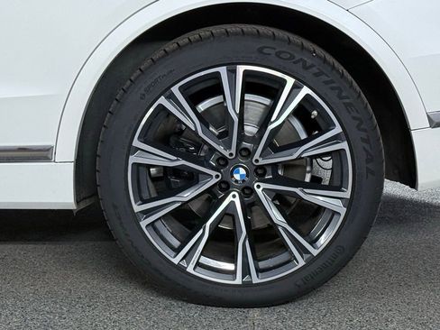 Used 2021 BMW X7 xDrive40i w/ Premium Package 2 image 14