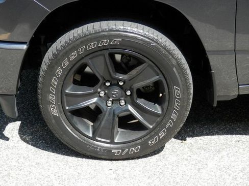 Used 2020 RAM 1500 Big Horn AWD/4WD image 13