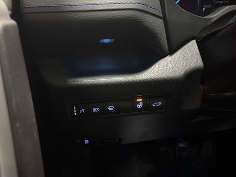 Used 2021 Toyota RAV4 XSE w/ XSE Grade Weather Package image 19