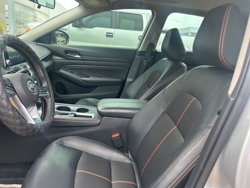 Used 2019 Nissan Altima 2.5 SR w/ SR Premium Package FWD image 16