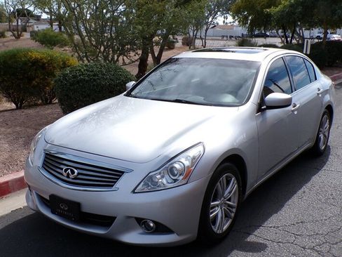 Used 2012 INFINITI G37 Journey w/ Premium Pkg RWD image 3