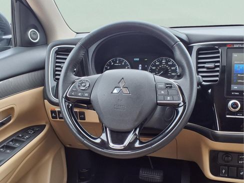 Used 2020 Mitsubishi Outlander SEL image 16